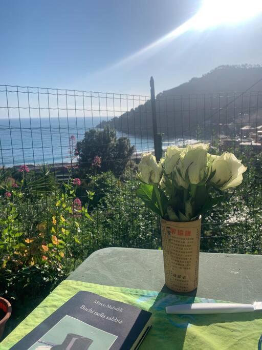 Cozy Beach House With Nice Garden, Basic Feel Apartment Bonassola Bagian luar foto